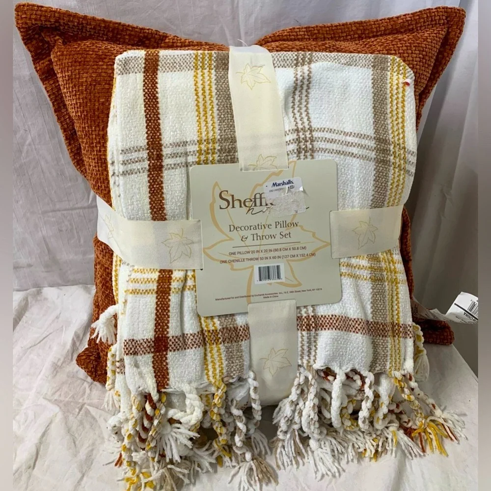 NWT Sheffield Home Plaid Throw Blanket & Textured Pillow Set Cozy Chenille